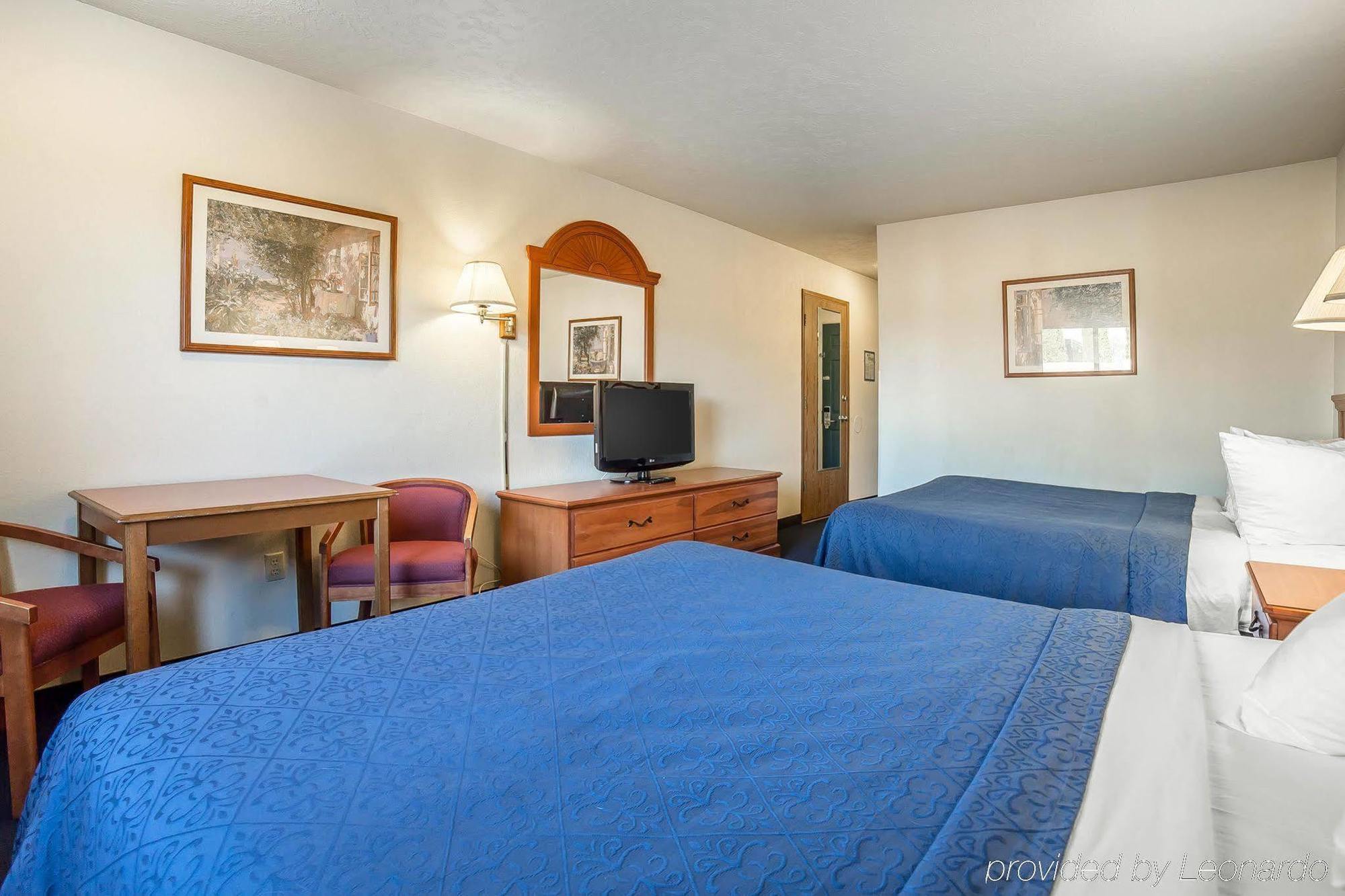 Quality Inn Sandpoint Bagian luar foto