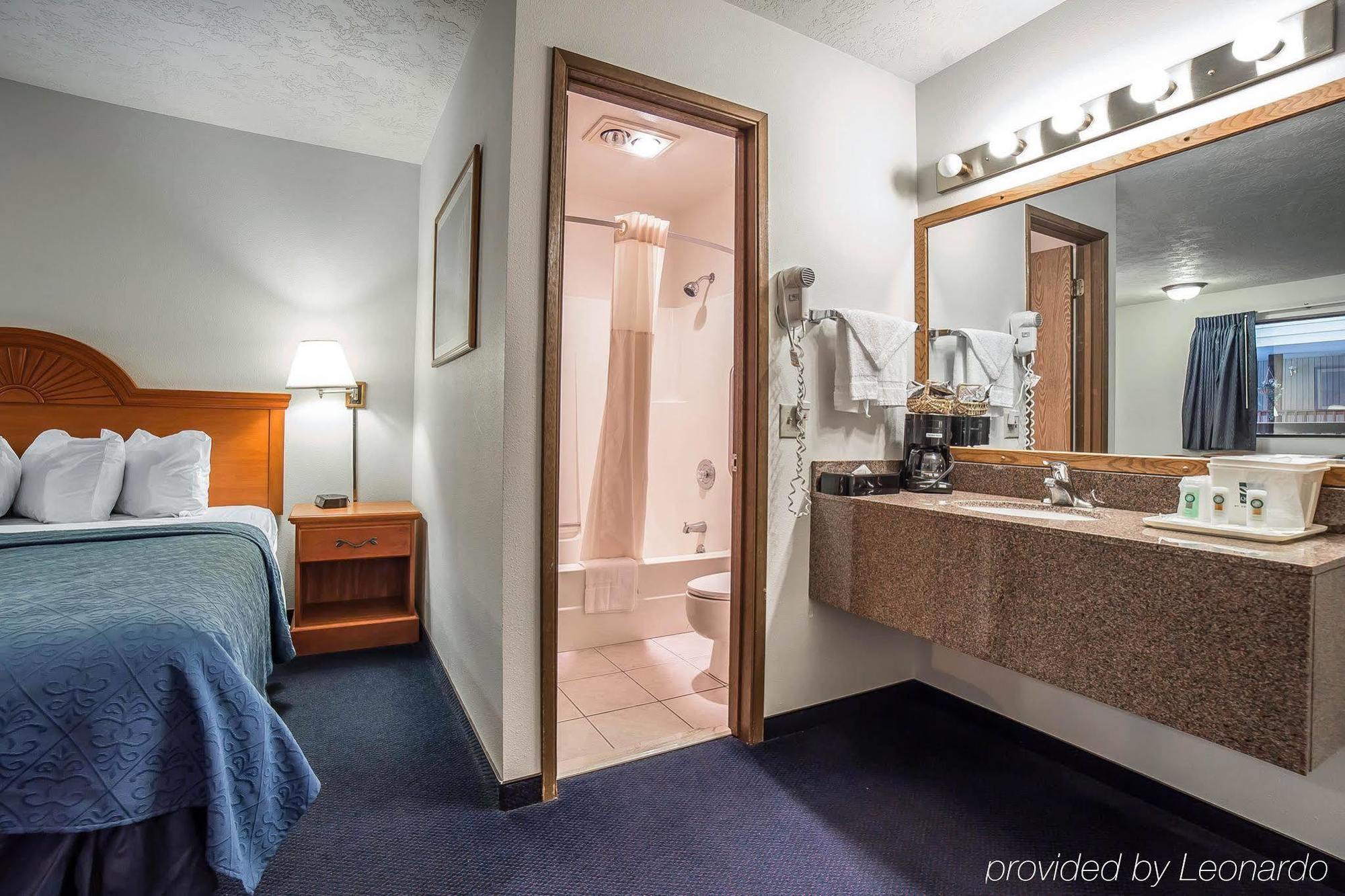 Quality Inn Sandpoint Bagian luar foto